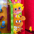 Detalhe frontal do caketopper Os Muppets com recortes precisos e acabamento artesanal