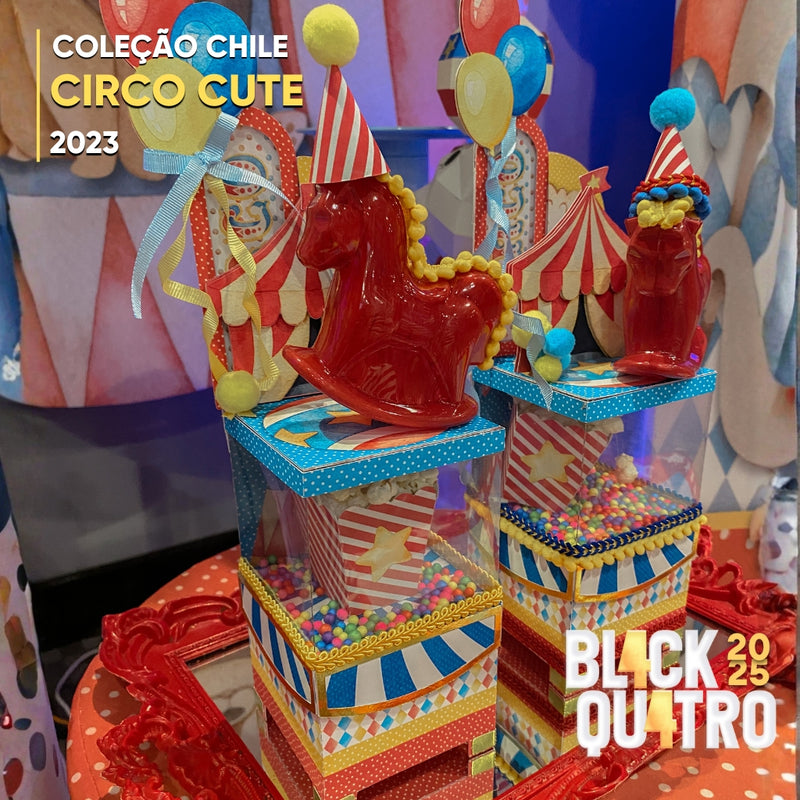 Vista lateral dos projetos da Coleção Circo Cute com cores vibrantes e tema infantil encantador