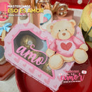 Cajas temáticas incluidas en la Masterclass Esto es Amor con detalles tiernos y decorativos